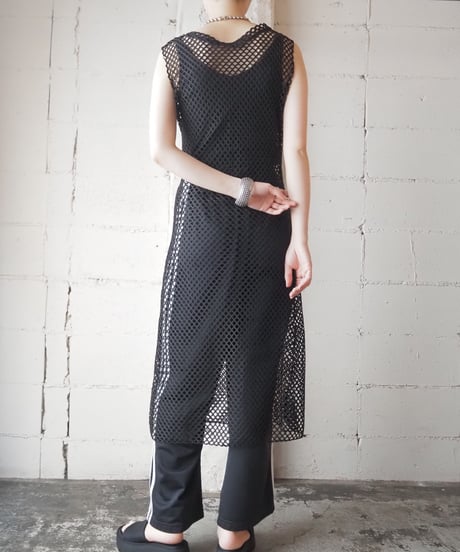 Sleeveless Mesh Vneck Dress BK