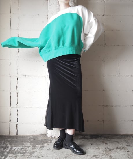 NIKE Cropped Bicolor Asymmetric Design Sweat GN WH