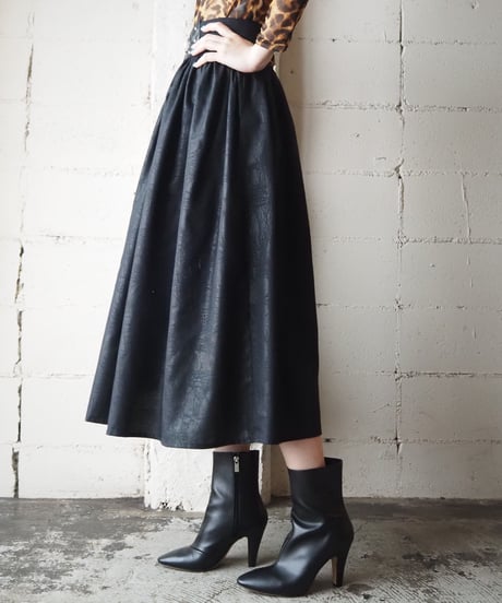 Gum Waist Shadow Pattern Skirt BK