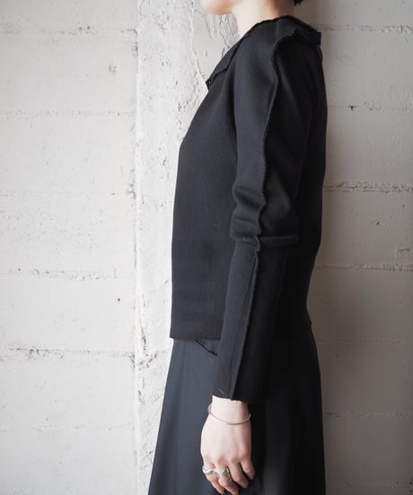 ISSEY MIYAKE Asymmetric Cardigan BK