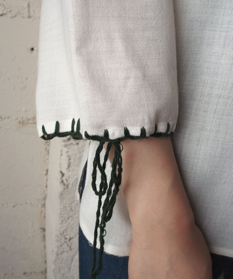 Vintage Embroidery Blouse WHGN