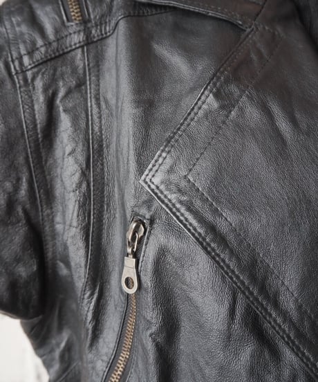 1980’s Belted Double Breasted Leather Jacket BK