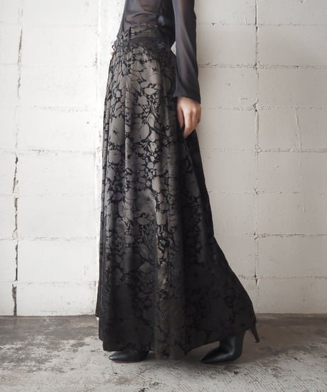 Flock Print Botanical Pattern Satin Tuck Flare Skirt BK