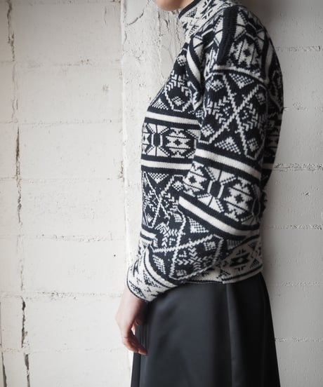 Mock Neck Nordic Sweater BKWH