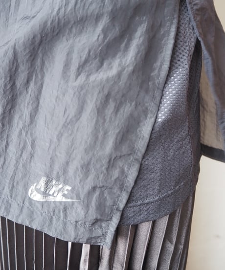 NIKE Side Slit Nylon Vest BK