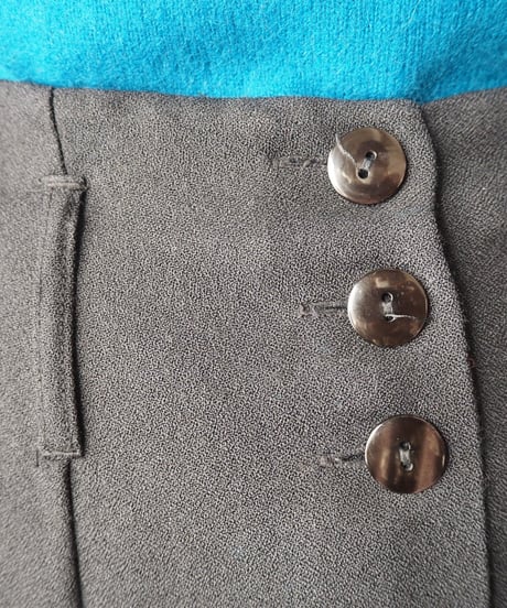 Front Button Mermaid Skirt BK