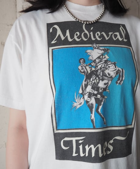 "Medieval Times" Vintage T-Shirt WH BL BK