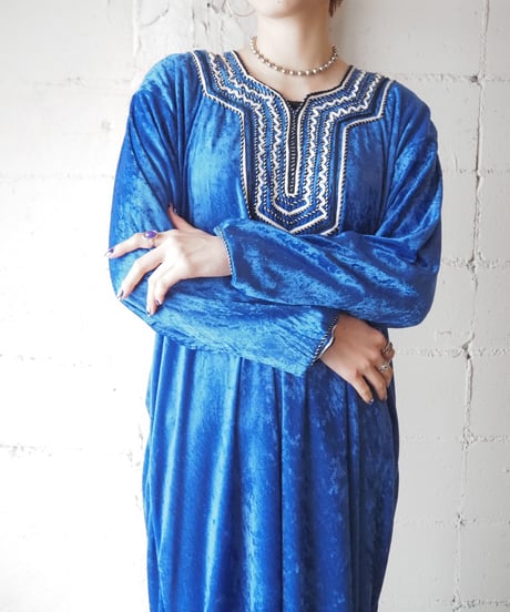 Embroidery Velour Dress BLBK