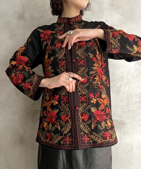 Embroidery Flower Pattern China Blouse BKRE