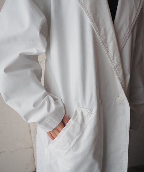 White Long Trench Coat WH