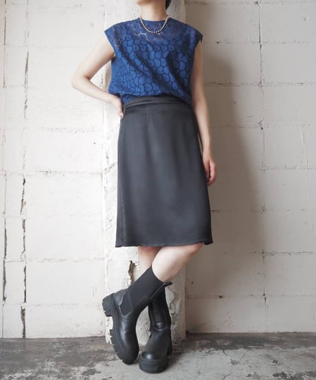 Sleeveless Front Lace Shirt BL