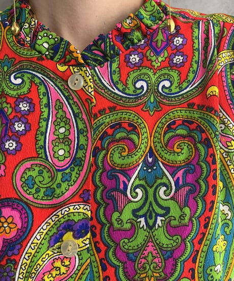 Psychedelic Pattern Frill No Sleeve Blouse REGN