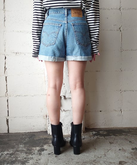 Levi's Rolled Up Denim Shorts LBL