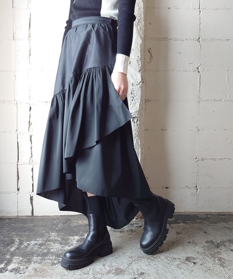 Asymmetric Hem Tiered Skirt BK