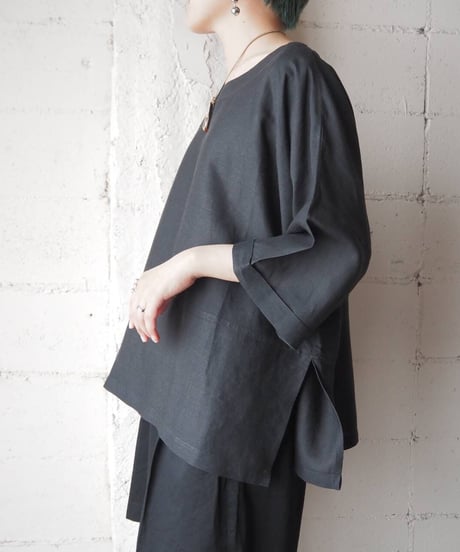 Boat Neck Side Slit Pullover BK