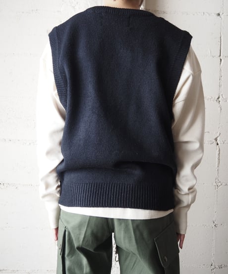 Vneck Knit Vest BK