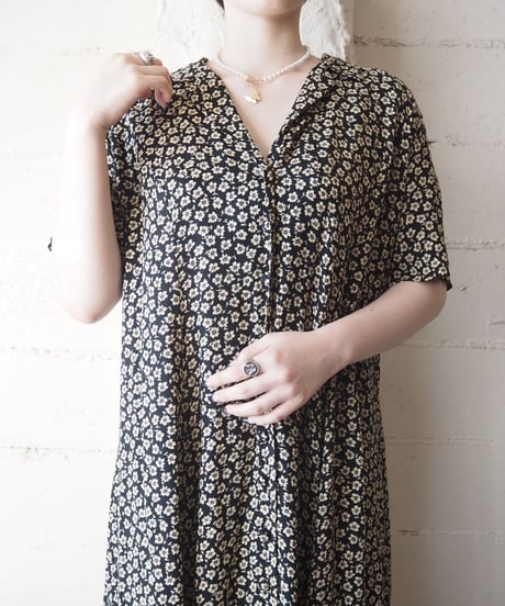Small Flower Pattern Dress BKWH