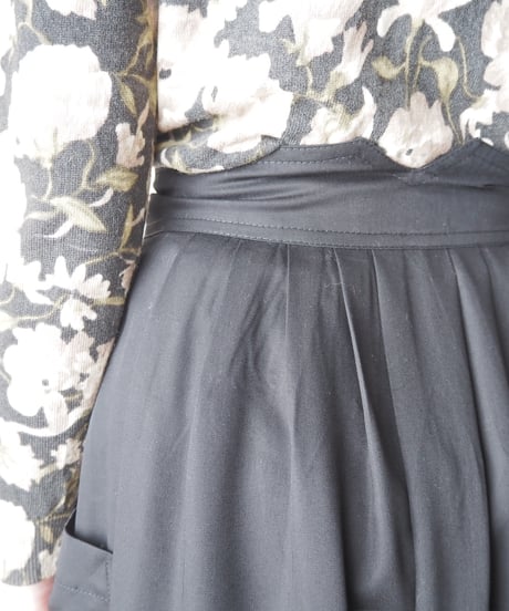 Front Button Pleated Skirt BK