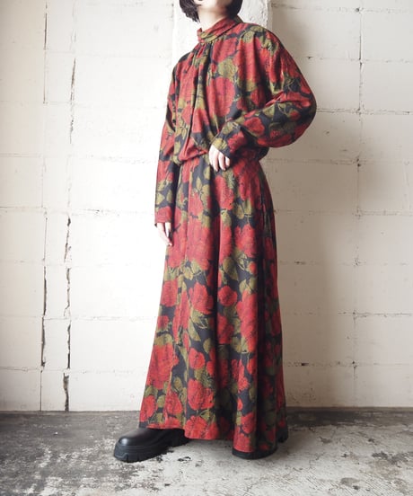 Flower Pattern Neck Design Dress