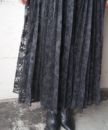 1980's Pleated Lace Long Skirt BK