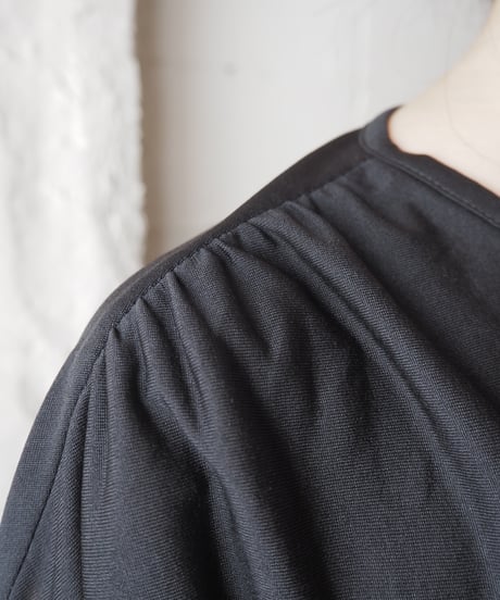 Design Sleeve Collarless Dress BK