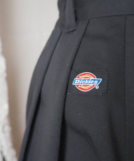 Dickies 2tuck flare skirt BK