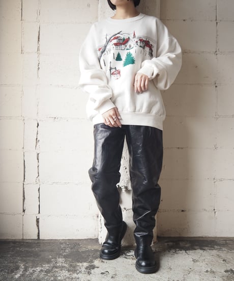 Red Roof Town Print Sweat WHRE