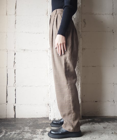 Check Tuck Pants BR
