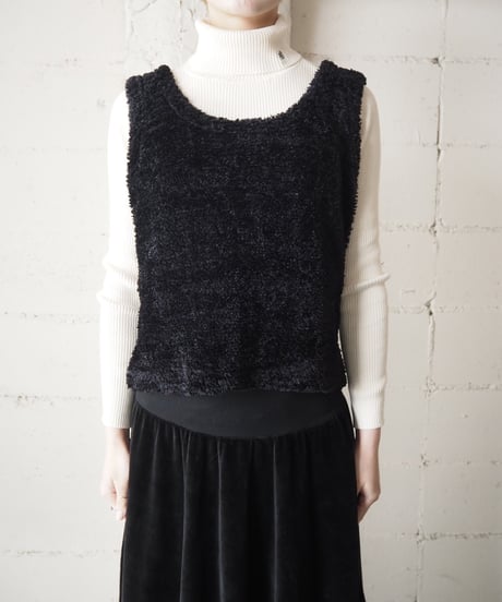 Boa Knit Vest BK