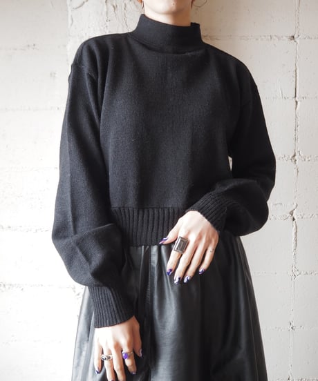 Remake 1970's Short Knit BK