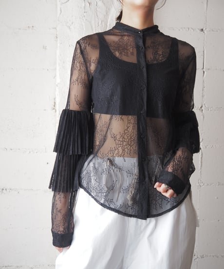 GUESS Design Sleeve Lace Blouse BK