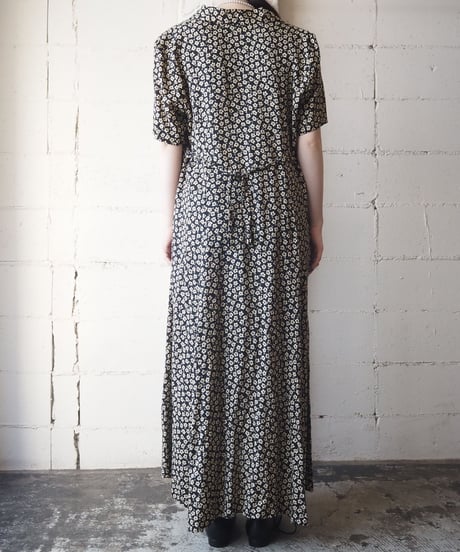 Small Flower Pattern Dress BKWH