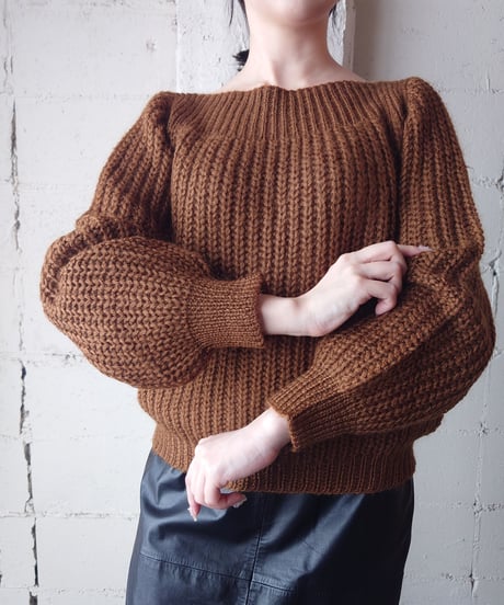 Boat Neck Low Gage Short Knit BR