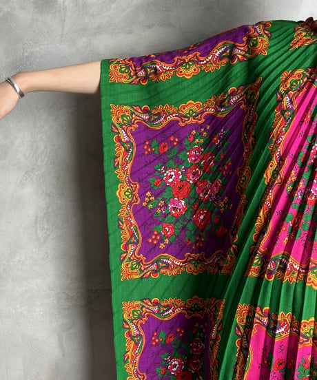 Psychedelic Pleated Dress GNPUR