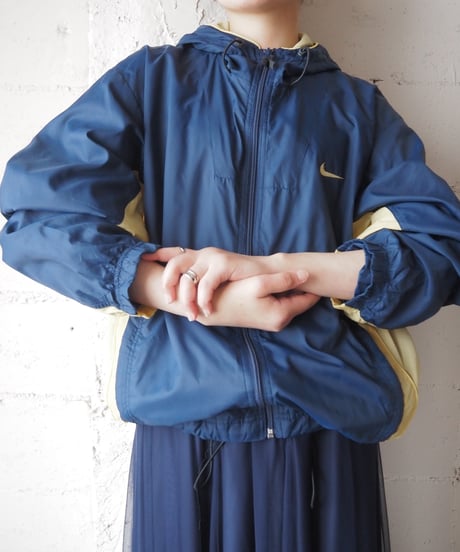 NIKE Bicolor Side Mesh Jacket NVYE