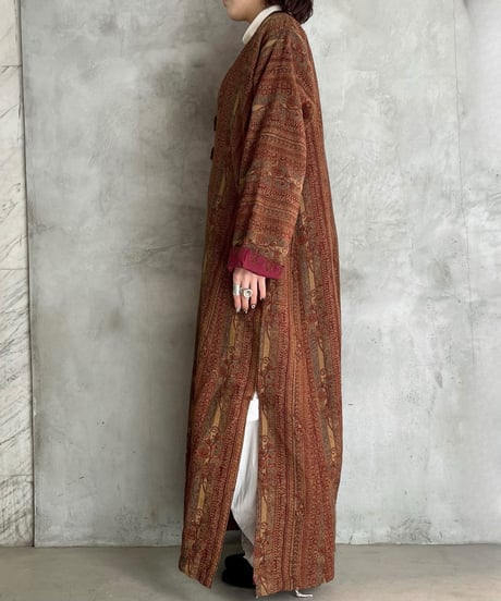 Ethnic Pattern China Button Gawn BR