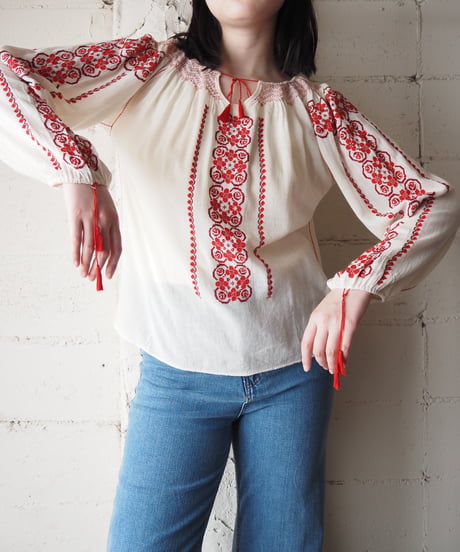 Romanian Hand Embroidered Blouse WHRE