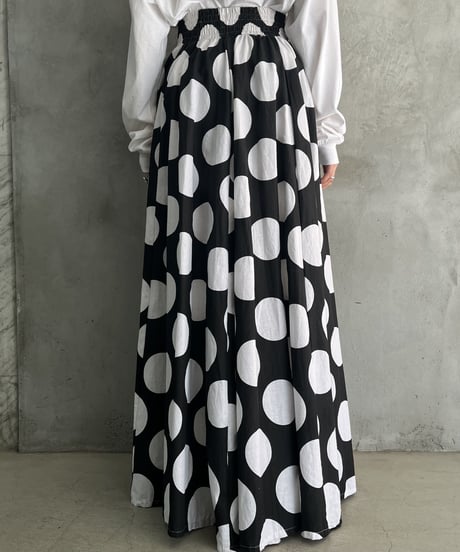Dot Pattern Volume Flared Skirt WHBK
