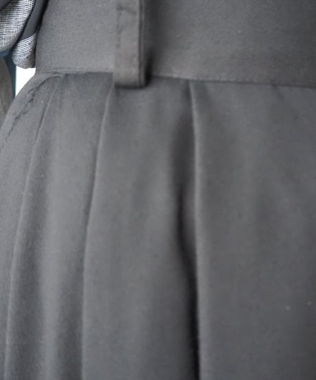 Tuck Gaucho Pants BK