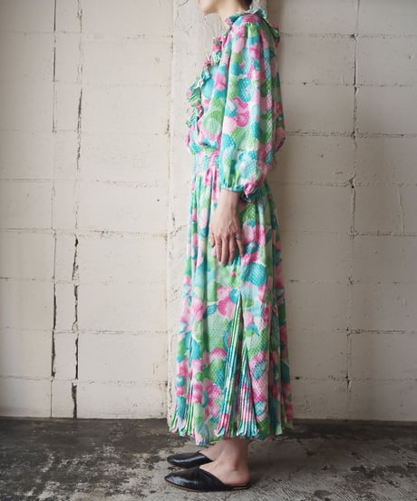 Open Collar Flower Dress GNPI