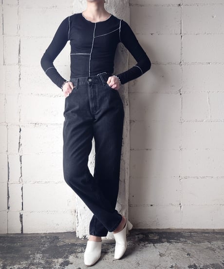 Mellow Sheer Cutsewn BK