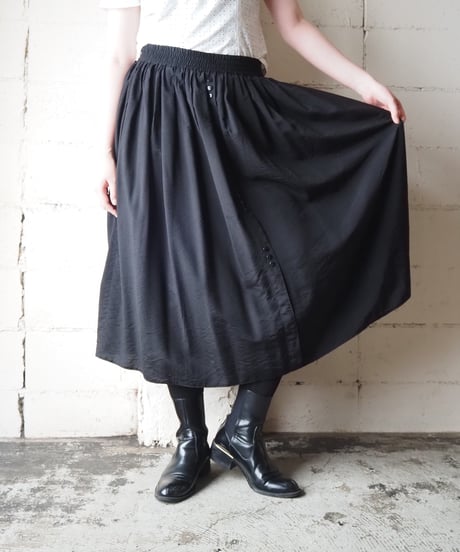 Front Button Tuck Easy Skirt BK