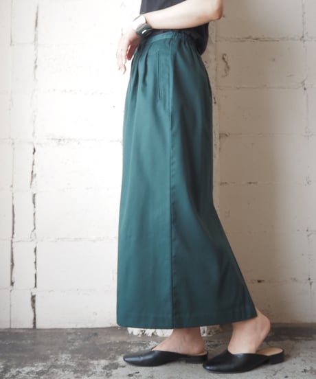 Tuck Skirt GRN