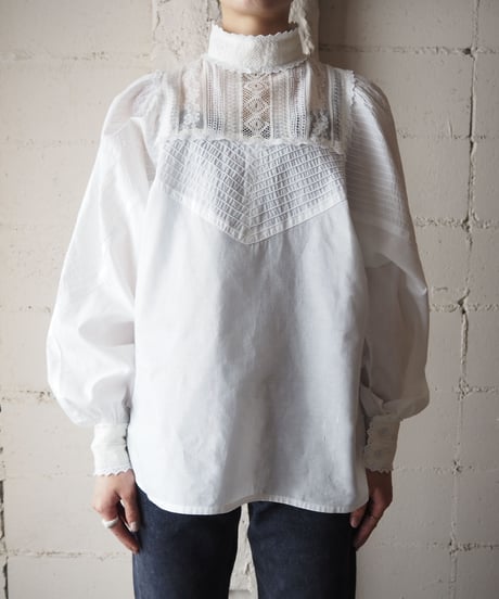 1970's Lace Bosom Stand Collar Blouse WH