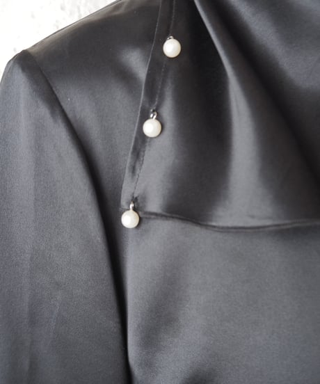 Turn Over Collar Pearl Button Blouse BK