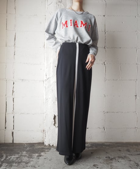 Center Line Tight Slit Easy Skirt BKWH