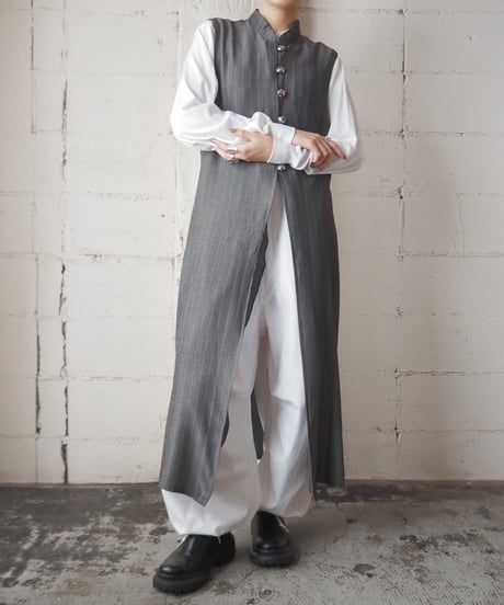 I.S.B Silver Button Long Vest GR