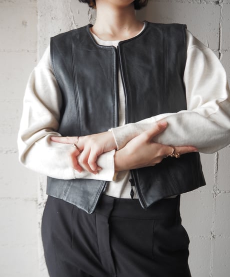 Zip Up Leather Vest BK