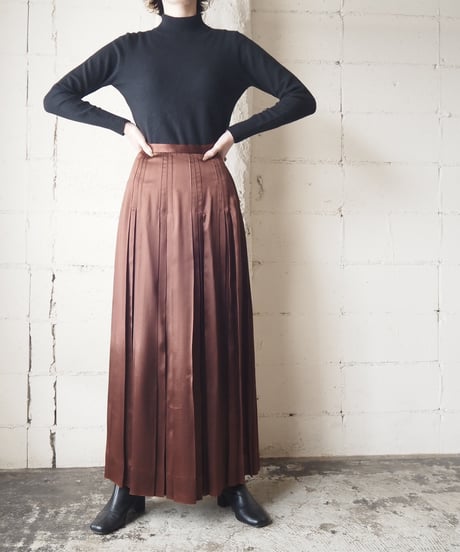 Satin Pleated Long Skirt BR