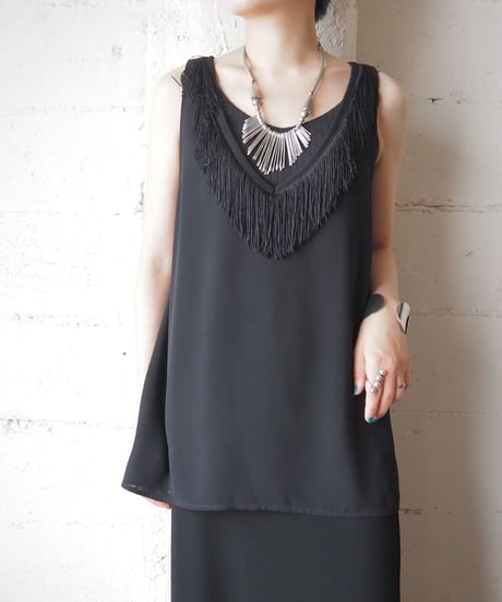 Sleeveless Vneck Fringe Blouse BK